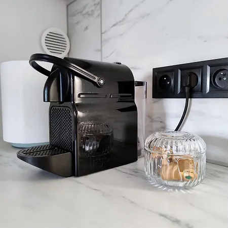 #22, Free Parking, Self Check-in, Perfect Location For Katowice, Chorzow, And Dts, 3rd Floor - No Elevator *