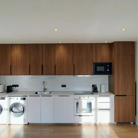 With Street Parking, 3d Floor, No Elevator Apartment Chorzow