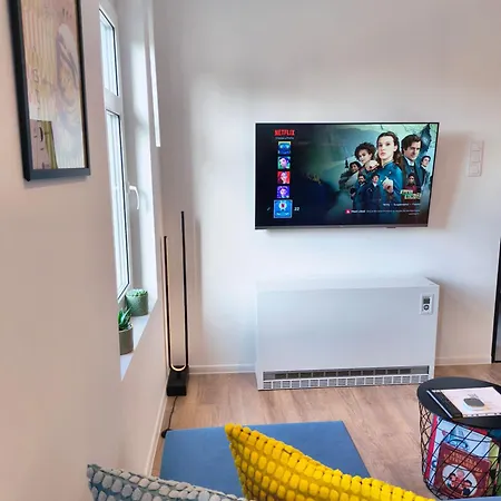 Lejlighed Sova Haus Chorzow, Katowice, Stadion Slaski, 24h Self Check-in, Free Parking, Shops 5 Min Walk, No Elevator-3rd Floor *