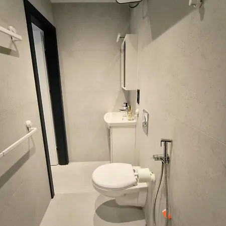 Lejlighed Sova Haus Chorzow, Katowice, Stadion Slaski, 24h Self Check-in, Free Parking, Shops 5 Min Walk, No Elevator-3rd Floor *