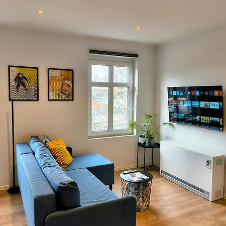 Sova Haus Chorzow, Katowice, Stadion Slaski, 24h Self Check-in, Free Parking, Shops 1 Min Walk, No Elevator-3rd Floor Appartement *