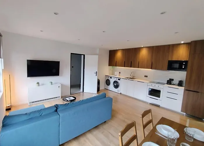 Sova Haus Chorzow, Katowice, Stadion Slaski, 24h Self Check-in, Free Parking, Shops 5 Min Walk, No Elevator-3rd Floor Chorzów