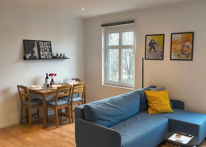 Appartement Sova Haus Chorzow, Katowice, Stadion Slaski, 24h Self Check-in, Free Parking, Shops 1 Min Walk, No Elevator-3rd Floor