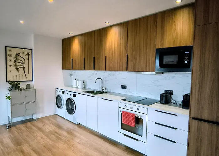 Sova Haus Chorzow, Katowice, Stadion Slaski, 24h Self Check-in, Free Parking, Shops 1 Min Walk, No Elevator-3rd Floor Chorzów